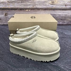 UGG Tazz Mustard Seed  (Women's) Beautiful
